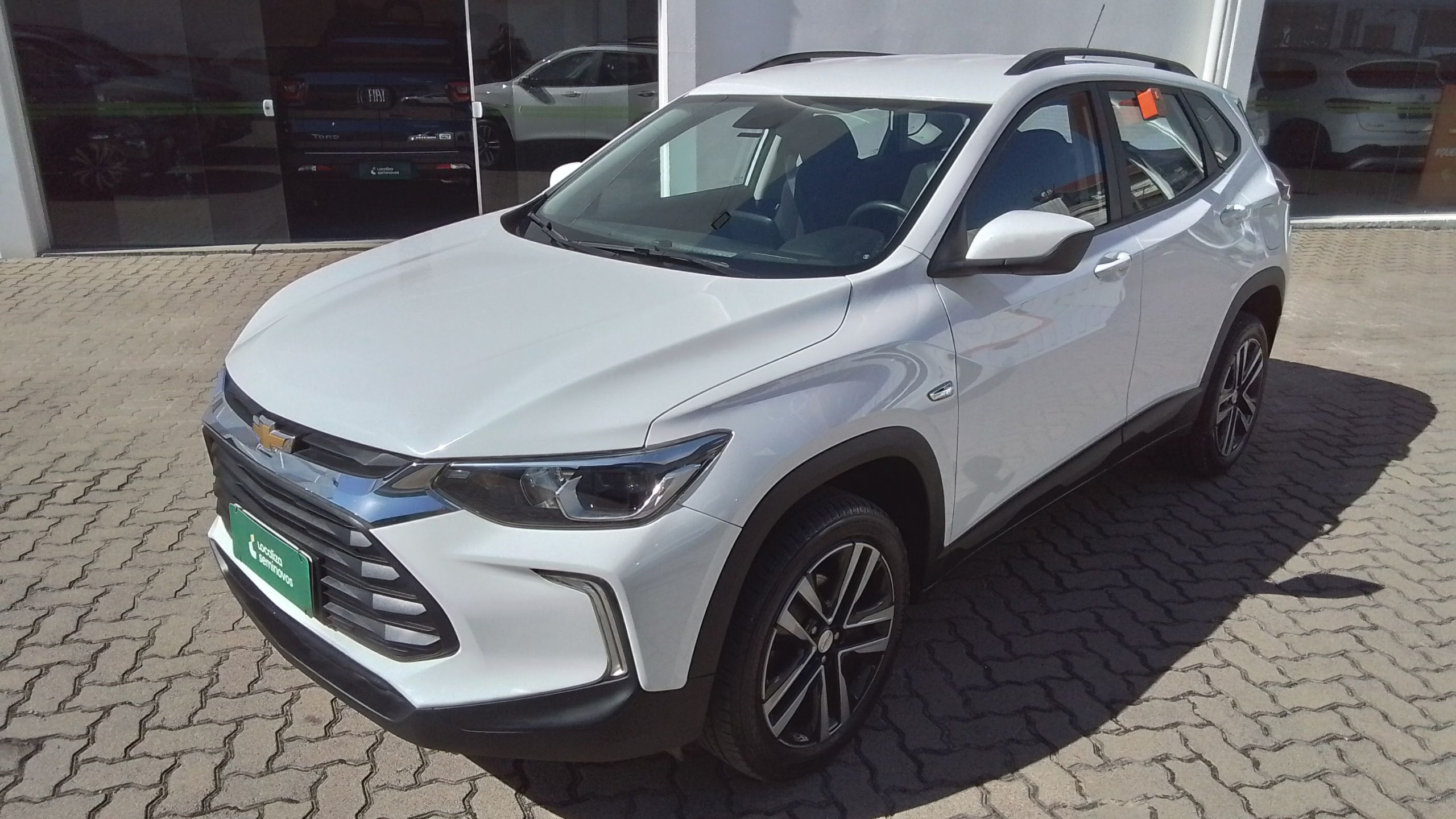 general-motors-tracker-lt-10-12v-turbo-flex-4p-car--automtico-2024-branco-automatico-seminovo-281597-211b7983-a140-42b5-b82c-e64761bb36cc-1