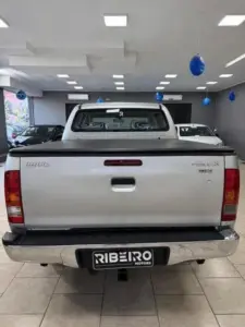 Hilux CD SR 4×2 2.7 16V/2.7 Flex Mec. - foto 4